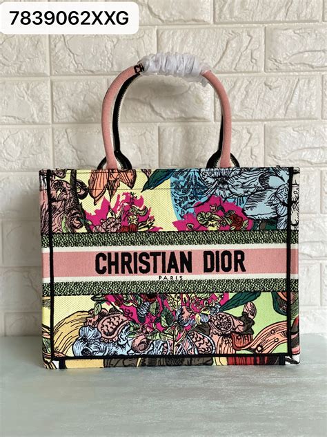 christin dior tote